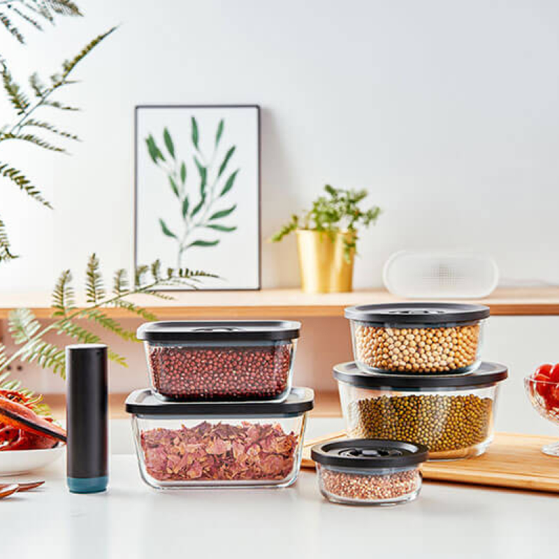 Divided Glass Container Manufacture and Divided Glass Container