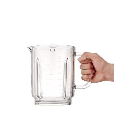 Tasse en verre mélangeur